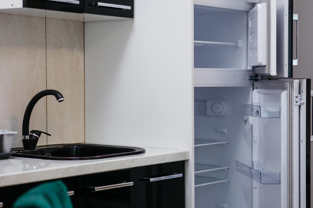 L&V Family Studio Apartment Синая Екстериор снимка
